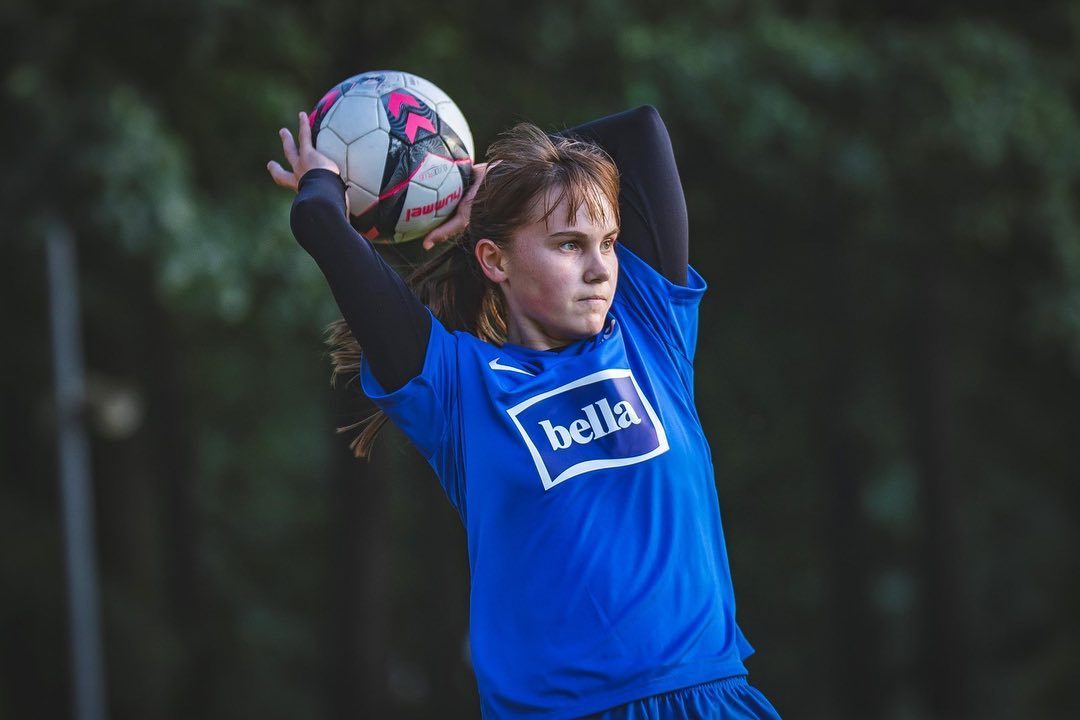 Илона Леонова