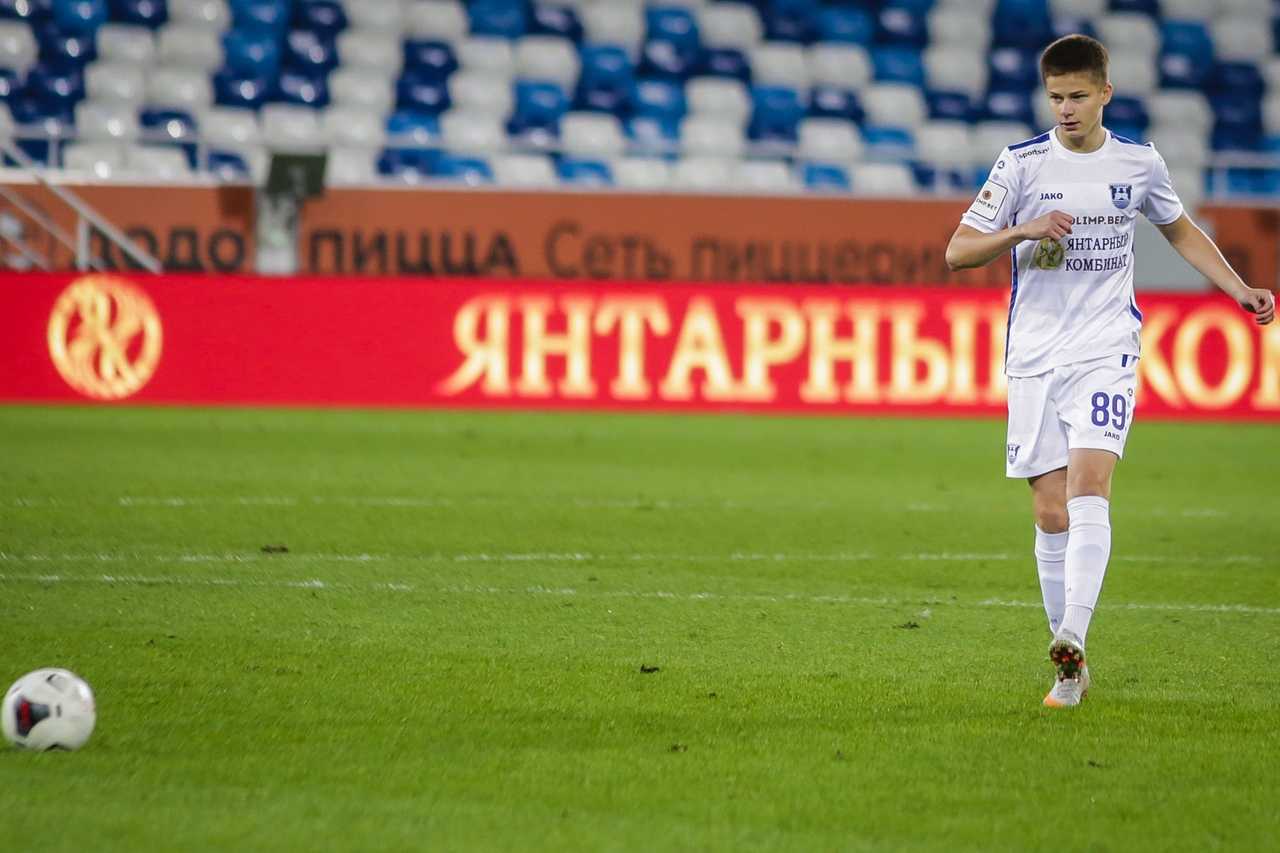 Владислав Лазарев